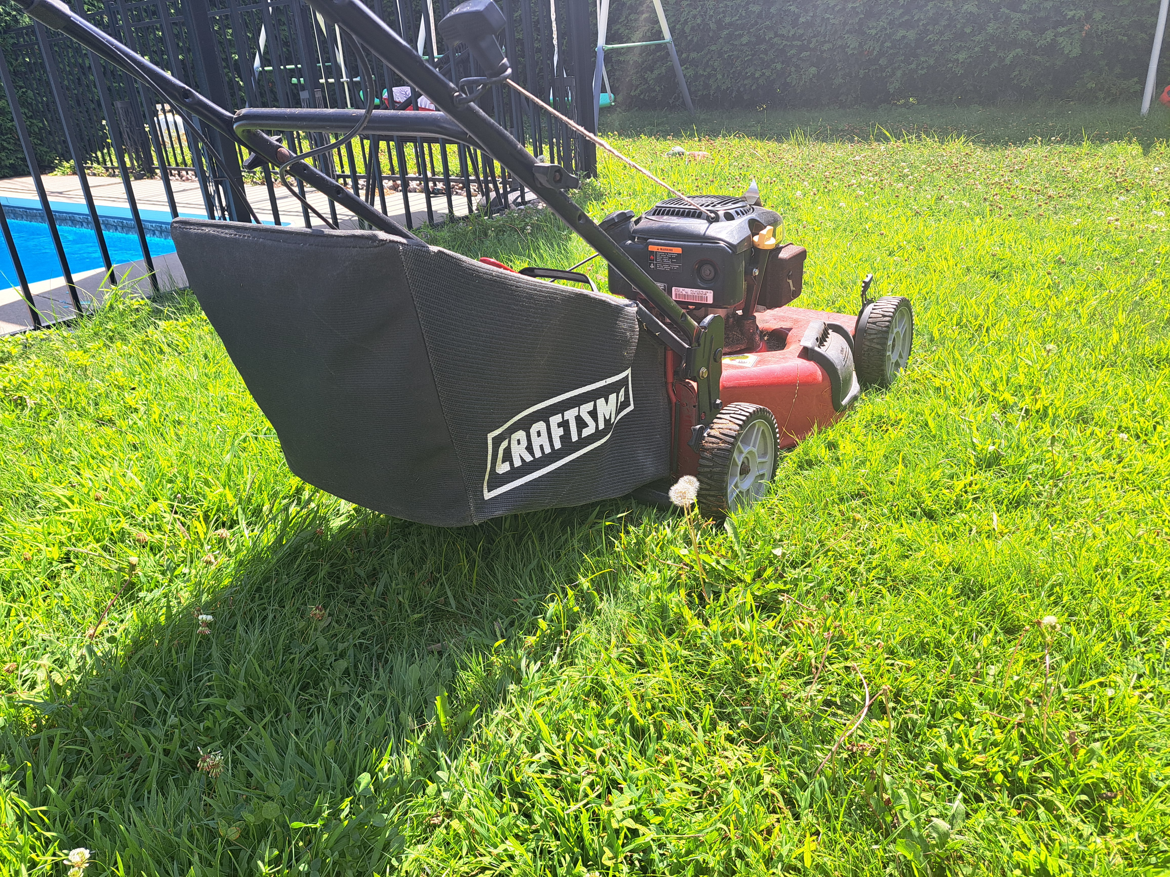 Small petrol engines, like those found in mowers, could experience medium -term trouble if they are not well maintained. automobile consumption: more ethanol your